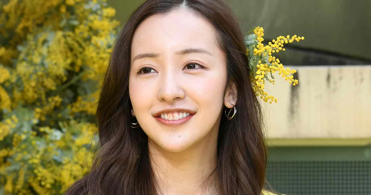 板野友美、家賃200万円超の新築マンションで年商50億円宣言！展示会では“手売り”接客も