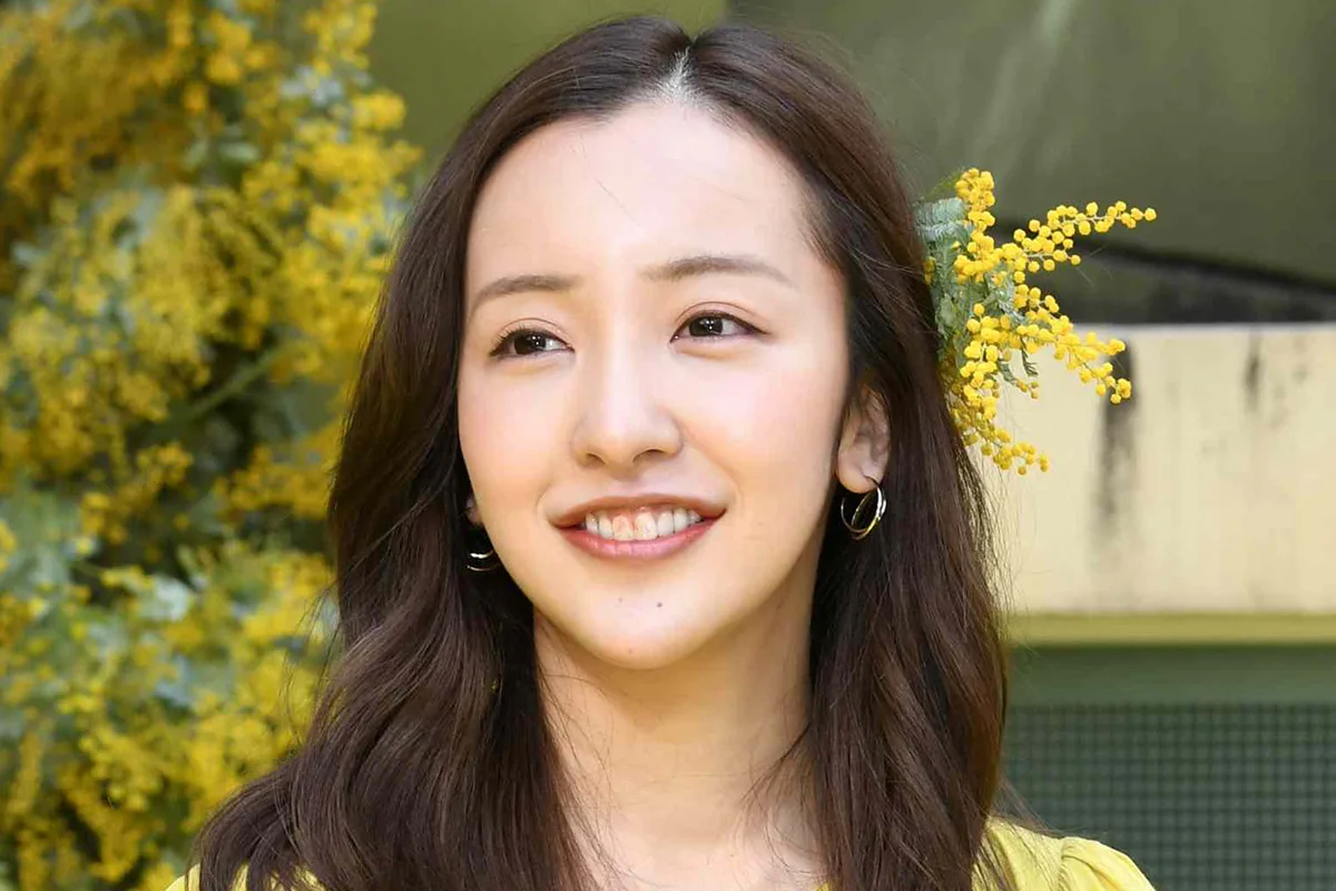 板野友美、家賃200万円超の新築マンションで年商50億円宣言！展示会では“手売り”接客も