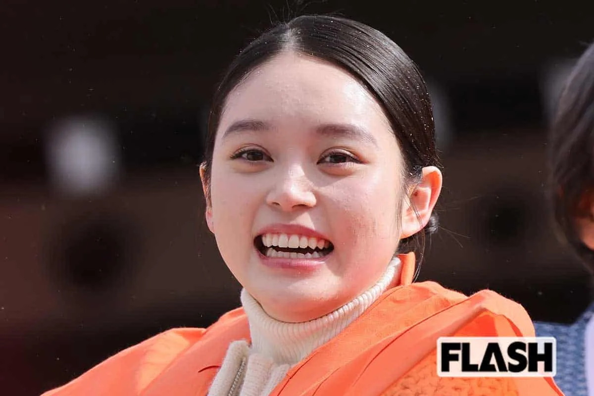 髙石あかり、うだるような暑さの中ド派手レトロ花柄ワンピ！涼しい表情で撮影、オファー殺到の理由