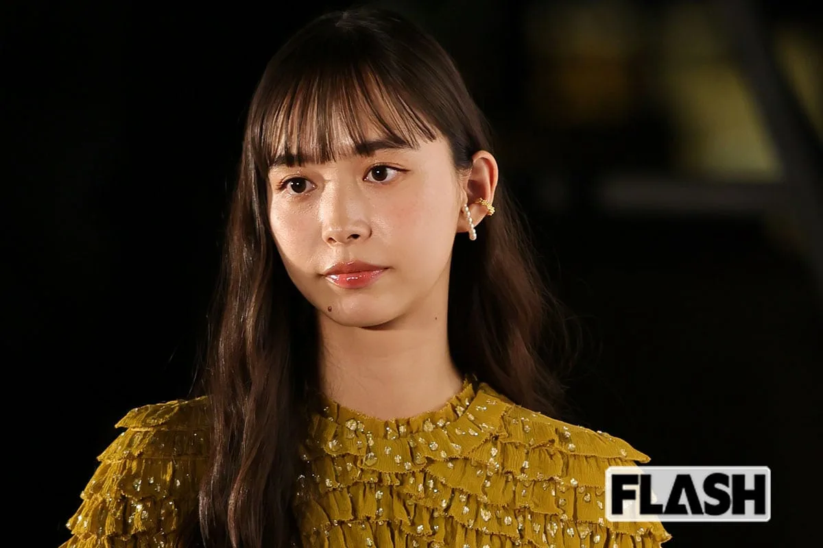 井桁弘恵、銀座で超ミニスカ美脚披露！ファンため息「見惚れてしまう」