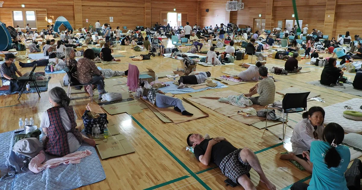 酷暑35度の避難所でエアコン故障、電波も不通…熊本地震被災者が悲痛「今日も寝られない」
