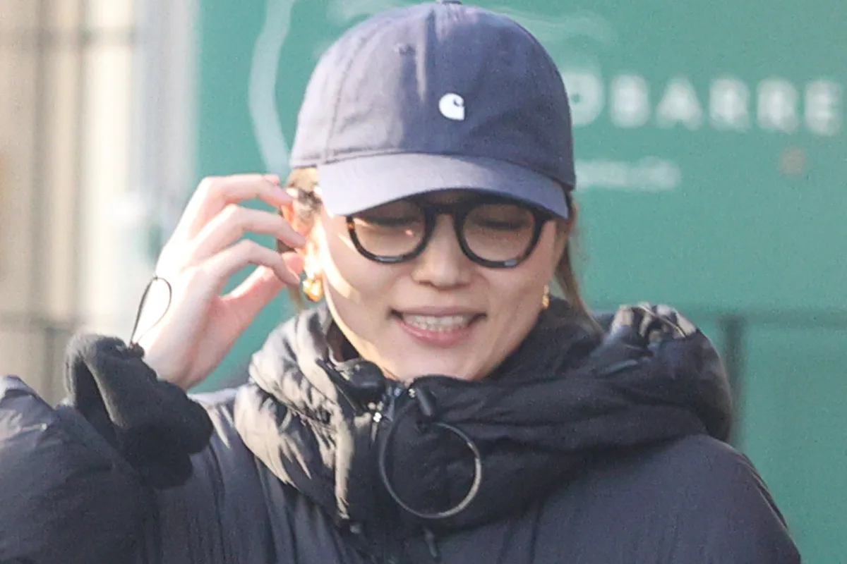 川口春奈、板倉滉との熱愛を母親に相談？ほろ酔い恋愛トークの“意外な相手”とは