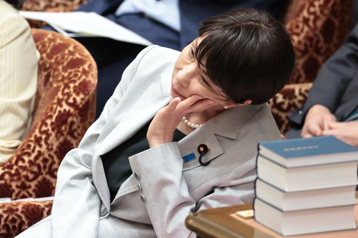 高市首相「睡眠0〜3時間」投稿に冷ややかな声…小林政調会長の“寝てください”懇願も火に油