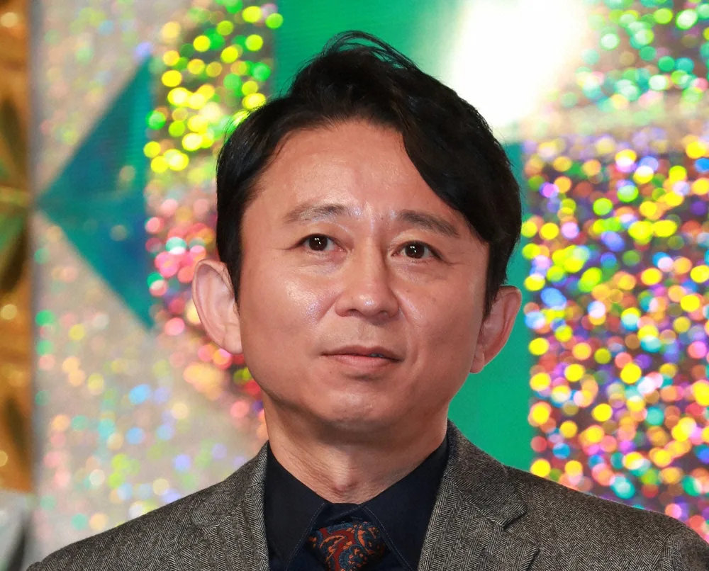 有吉弘行、和田アキ子を号泣させた“メール誤爆”事件を激白「bがdに…」