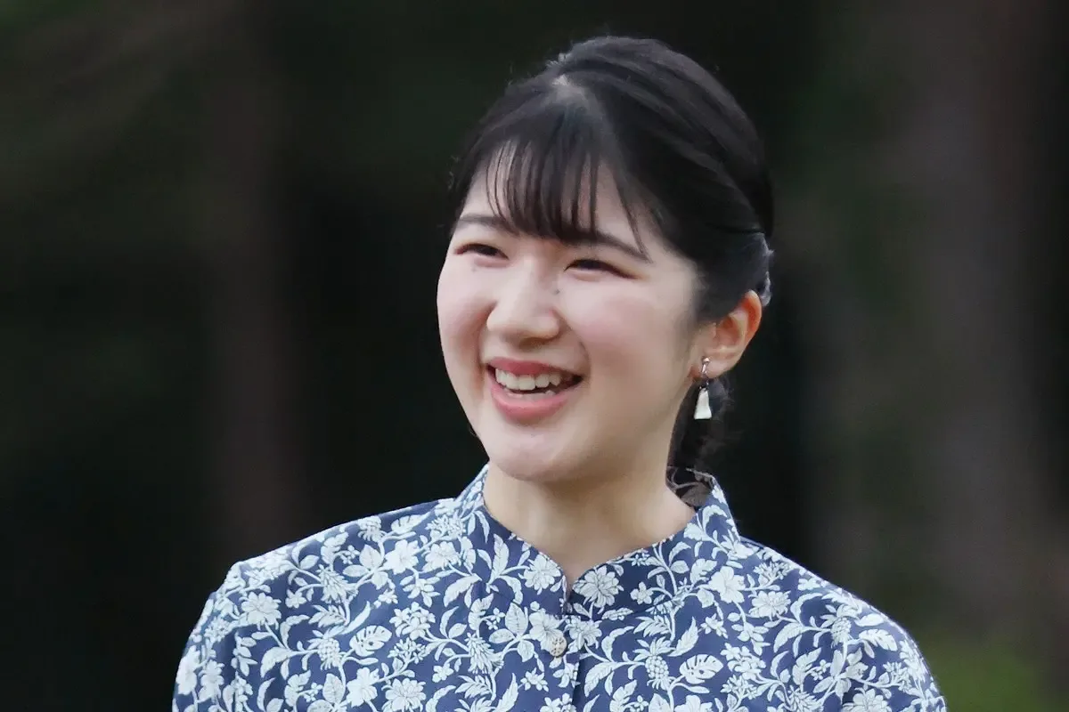 愛子さま、那須で185センチの銀行マン幼なじみと“輝く笑顔”のツーショット