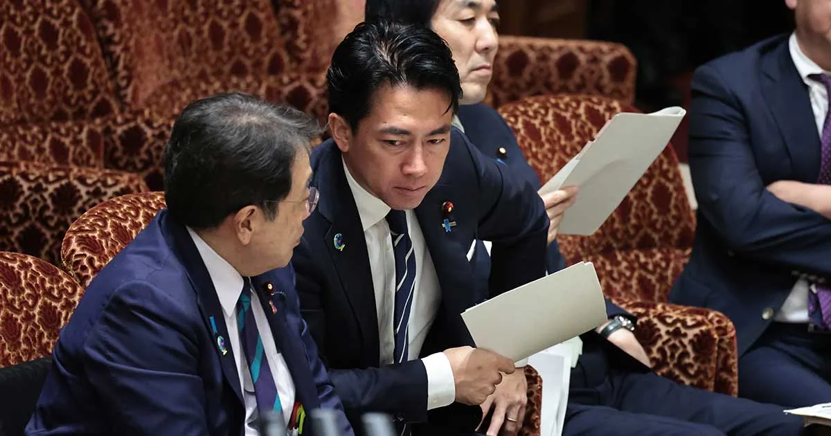 小泉防衛相「理解不能」投稿に賛否…共同通信の靖国記事めぐり“強気姿勢”が波紋