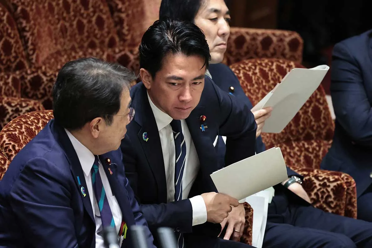 小泉防衛相「理解不能」投稿に賛否…共同通信の靖国記事めぐり“強気姿勢”が波紋
