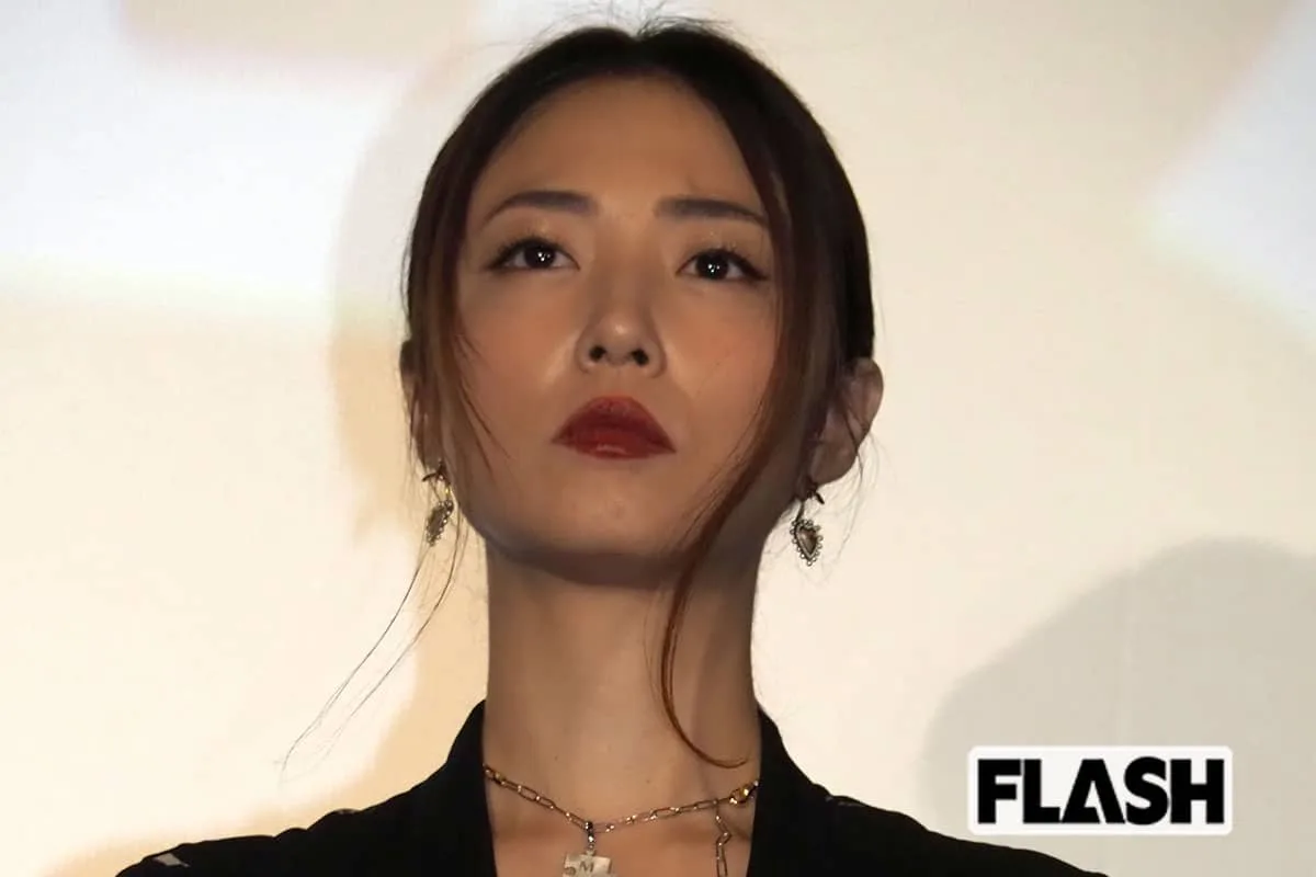 MEGUMIプロデュース『ラヴ上等』、出演者の“人に火つけた”発言に人気小説家・知念実希人が猛反論「法務省がタイアップする内容ではない」